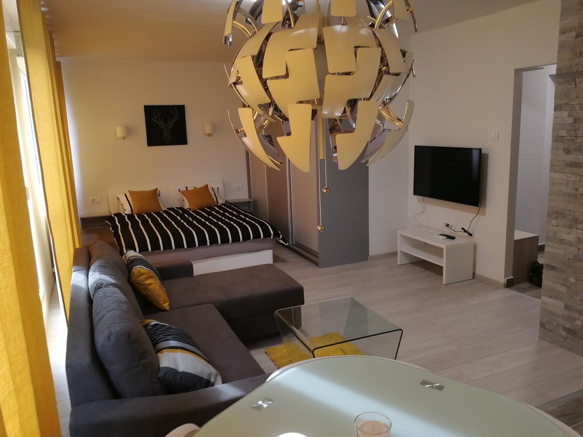 Apartment Oasis Banovo Brdo-Ada Ciganlija Beograd Ngoại thất bức ảnh